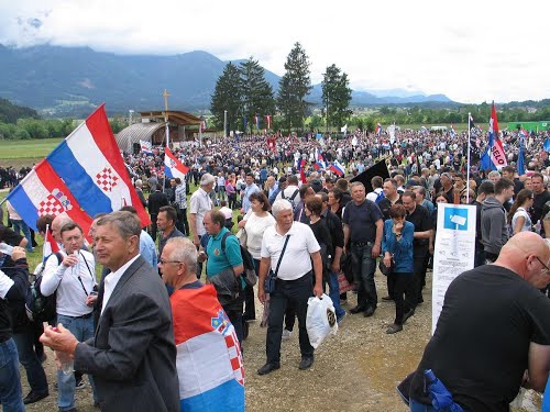 Bleiburg 2015-05-16.g., "Sječanje na žrtve 1945.g."