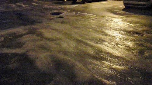 Velenje - Šalek, Efenkova  61, 2015-01-12, premalo je 10 dni, ledenike bo rešila pomlad, medtem pa je polomljenih nekaj pešcev
