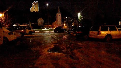 Velenje - Šalek, Efenkova  61, 2015-01-12, premalo je 10 dni, ledenike bo rešila pomlad, medtem pa je polomljenih nekaj pešcev
