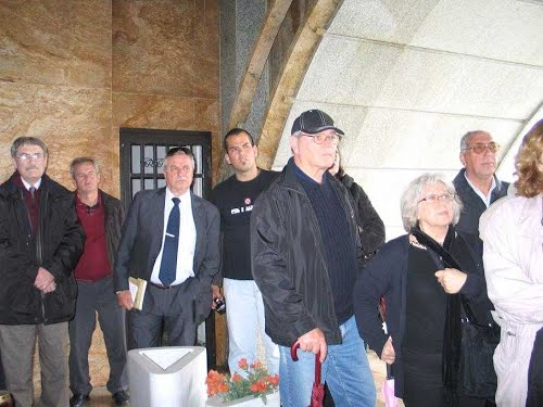 Teharje 2014-05-17.g., Dubrovački Domobrani i Udruga Macelj 1945 u posjeti Spomen parku Teharje