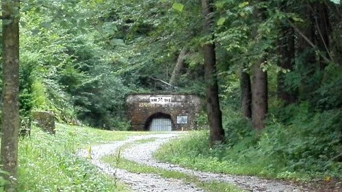 2014-08-13.g., LAŠKO - Huda Jama, komunistično morišče 1945. v rudarskem rovu "SVETA BARBARA"