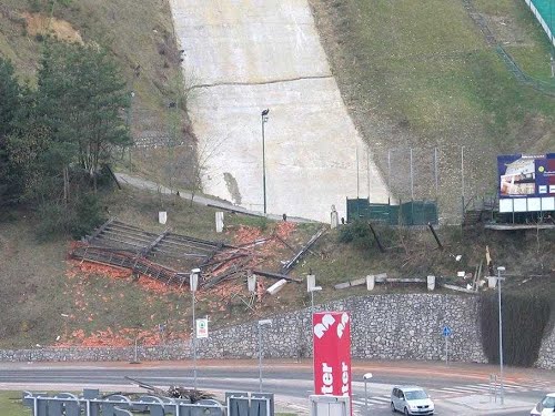 Velenje 2014-03-22.g.,  "REKLAMNA PODRTIJA"