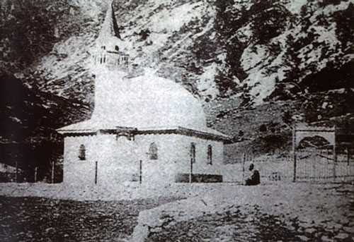 Log pod Mangartom i slika iz vremana 1914-1918.g., prvi svijetski rat