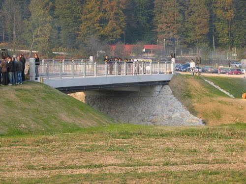 Gorenje - Veliki vrh 2010-10-15.g. slavnostno odprtje mostu čez reko Pako