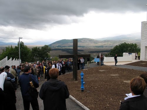 Udbina 2010-09-11.g.: blagoslov Crkve hrvatskih mučenika - kalvarija