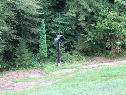 Celje - Košnica 2010-07-30.: je bilo potrebno čakati 65 let, da bi odprli to zastrašujoče grobišče ?