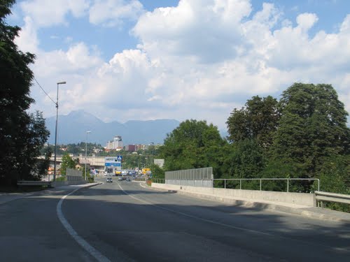 Kranj 2010-07-12., stari most čez prego proti mestu