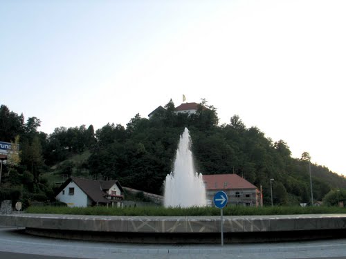 Velenje 2010-07-14., vodomet v največjem krožišču