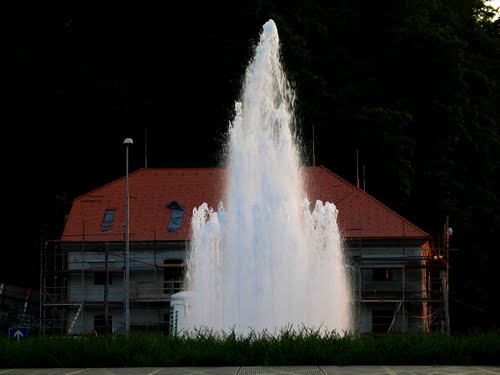 Velenje 2010-07-14., vodomet v največjem krožišču