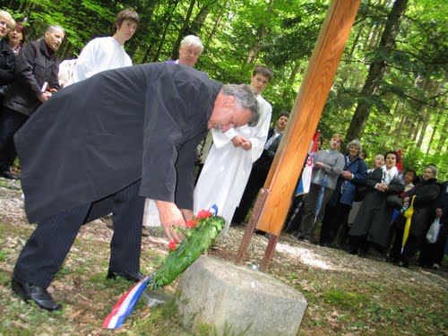 Crngrob 2010-05-16.g.: dan sječanja i komemoracija komunističkim žrtvama