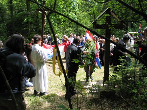 Crngrob 2010-05-16.g.: dan sječanja i komemoracija komunističkim žrtvama