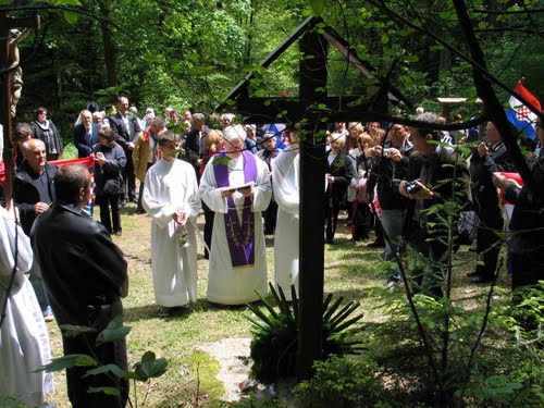 Crngrob 2010-05-16.g.: dan sječanja i komemoracija komunističkim žrtvama