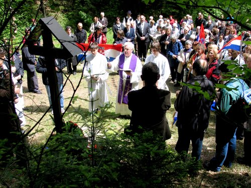 Crngrob 2010-05-16.g.: dan sječanja i komemoracija komunističkim žrtvama