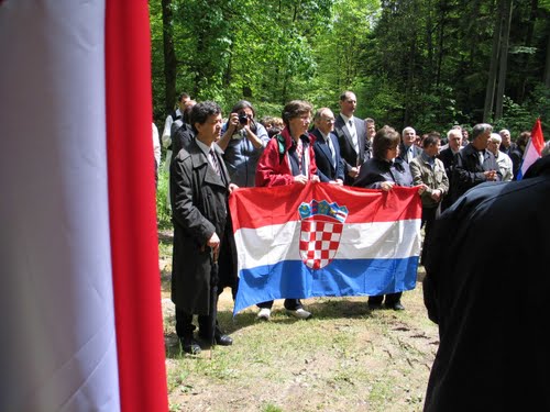 Crngrob 2010-05-16.g.: dan sječanja i komemoracija komunističkim žrtvama