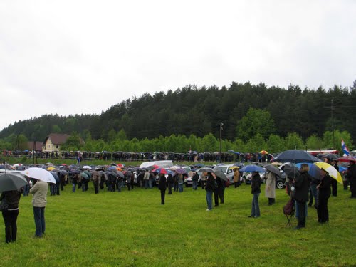 Bleiburg 2010-05-15.g.: molitva na Bleiburškom polju