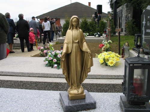 Donji Mosti: komemoracija žrtvam Jugosrbskog nasilja 20.travnja 1941.g. (slike 10-04-2010.g.)
