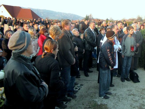 Kalnička kapela 10-11-2009.g., pokop žrtava poslije 66.godina