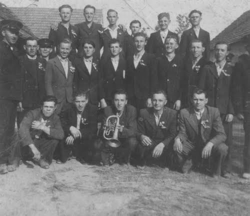 Slika iz 1942.g. - nepoznate osobe
