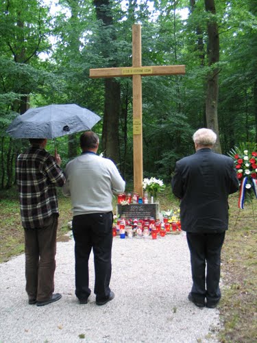 Jastrebarsko - Gović 22-06-2009.g.: udruga "Zagorski muževi" poklonili se žrtvam