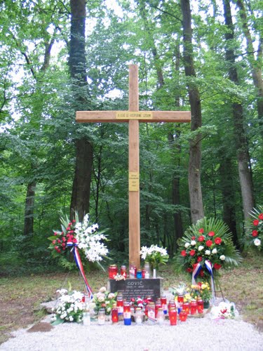 Jastrebarsko - Gović 22-06-2009.g.: udruga "Zagorski muževi" poklonili se žrtvam