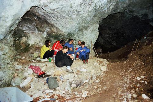 Gornji Dolič - Špehovka: arheološko sondiranje v Špehovki 1990.leta