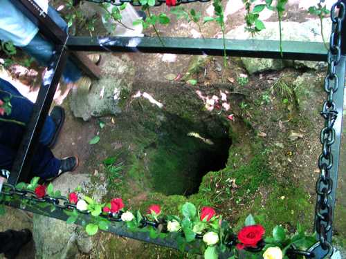Sošice - Jazovka (2008.g.): hiljade žrtava komunističkog genocida