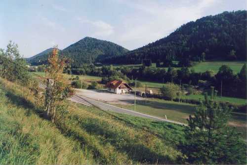 Gornji Dolič (2000.g.): koliko žrtev iz maja 1945. počiva na tej jasi ?