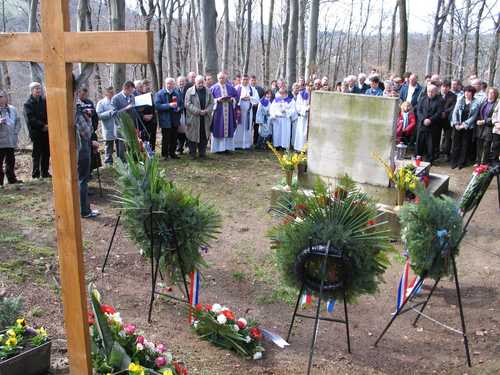 Štrigova 25-03-2007.g.: komemoracija za komunistične žrtve 1947.g. u Repovoj šumi