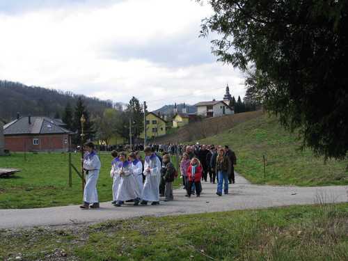 Štrigova 25-03-2007.g.: komemoracija za komunistične žrtve 1947.g. u Repovoj šumi (procesija)
