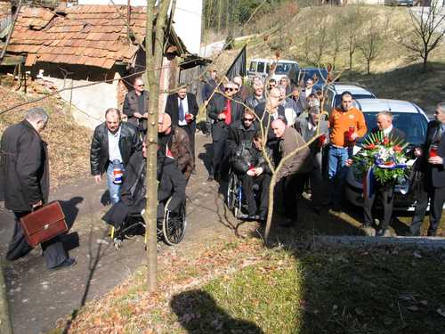 Huda jama "Hrvatski generalski zbor" (2009-03-17): pomolili se žrtvama u kapeli "Sveta Barbara"