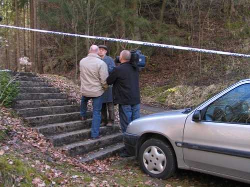 Huda Jama 06-03-2009.g. predsjednik Društva za ureditev zamolčanih grobov v pogovoru z novinarji