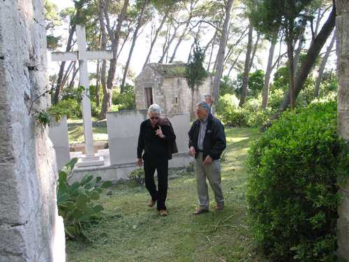 Daksa (2008.g.): grobište komunističkih zločina 1944.g.