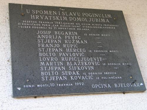 Donji Mosti (2005.g.): Spomen ploča žrtvama nad Hrvatima 10.travnja 1941.g.