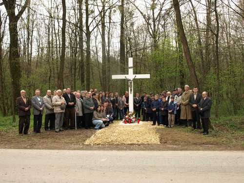 Petrijanec 2008-03-29.: posvečenje spomen križa komunističkih žrtava