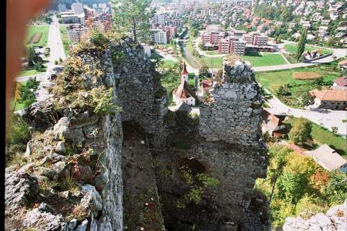 Velenje - Šaleški grad 1990 leta pred revitalizacijo (dostop na grad izvedel jamarski klub Speleos)