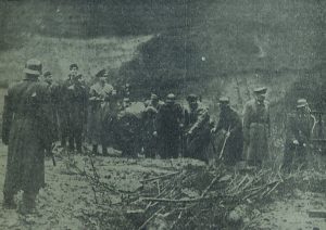 Usta�ki vojni�ari popravljaju cestu - "dugokosi banditi"?